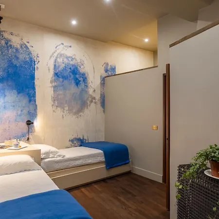 Casa Makam 4, Emma * 로마